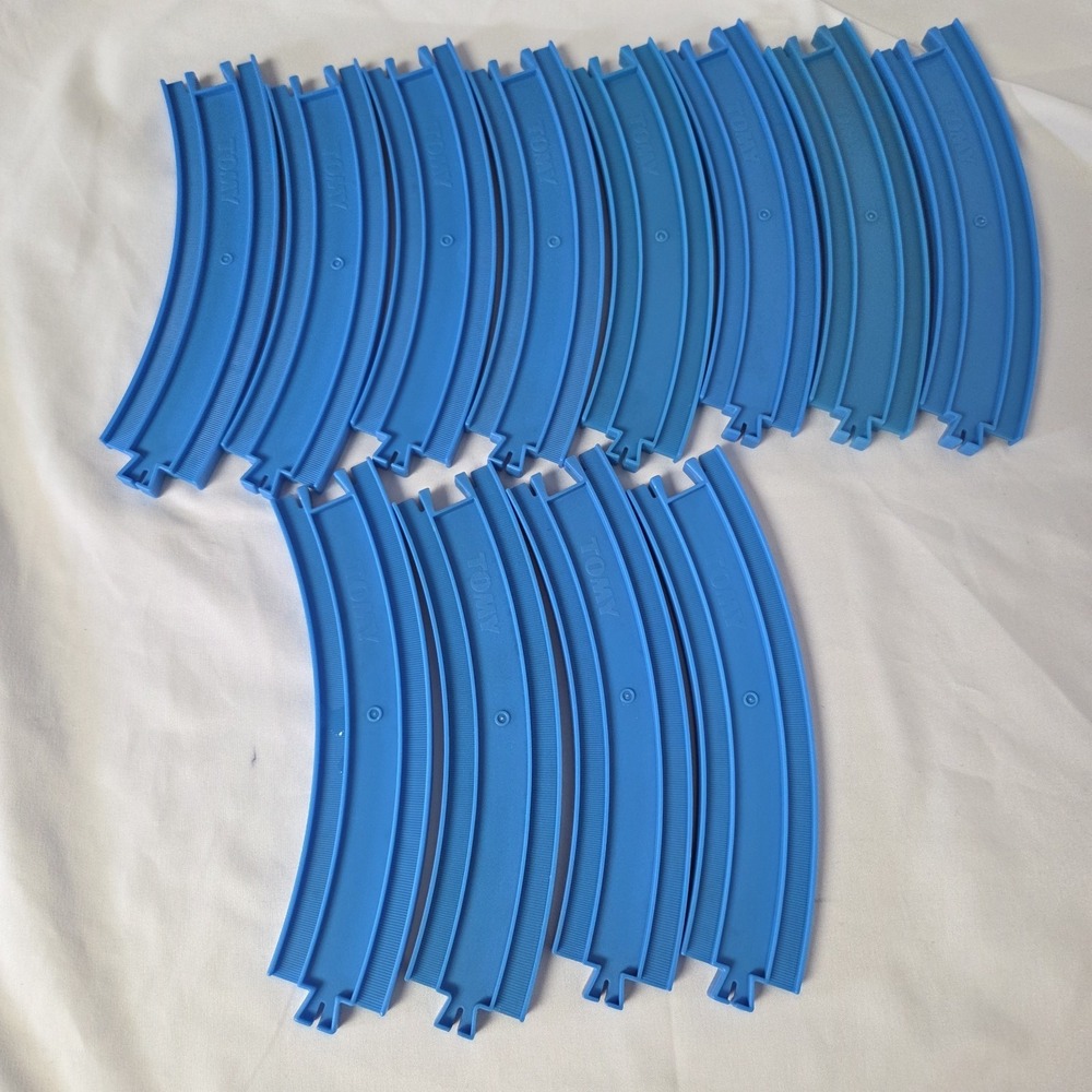 Thomas & Friends Tank Engine Train TOMY Blue Track Curve Lot of 12 pieces